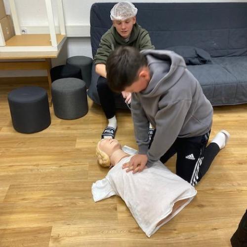 Herzdruckmassage 