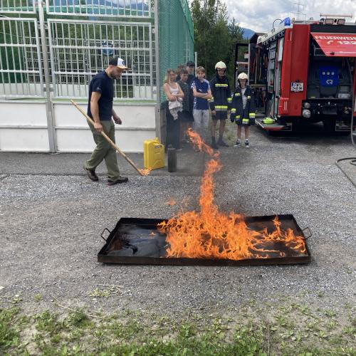FF