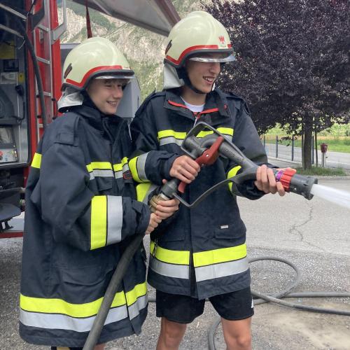 FF