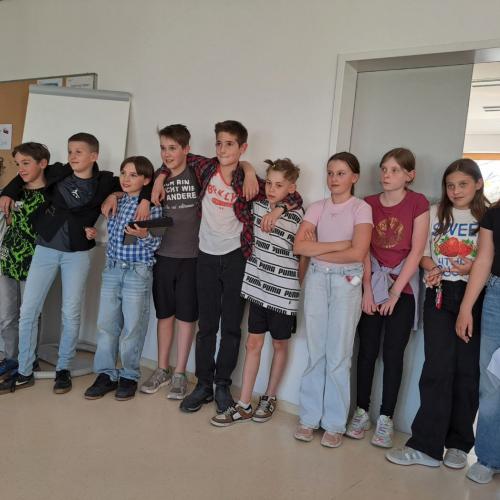 Schüler*innen der 1 Klasse