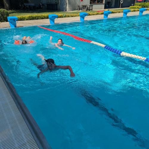 Schwimmen für den guten Zweck
